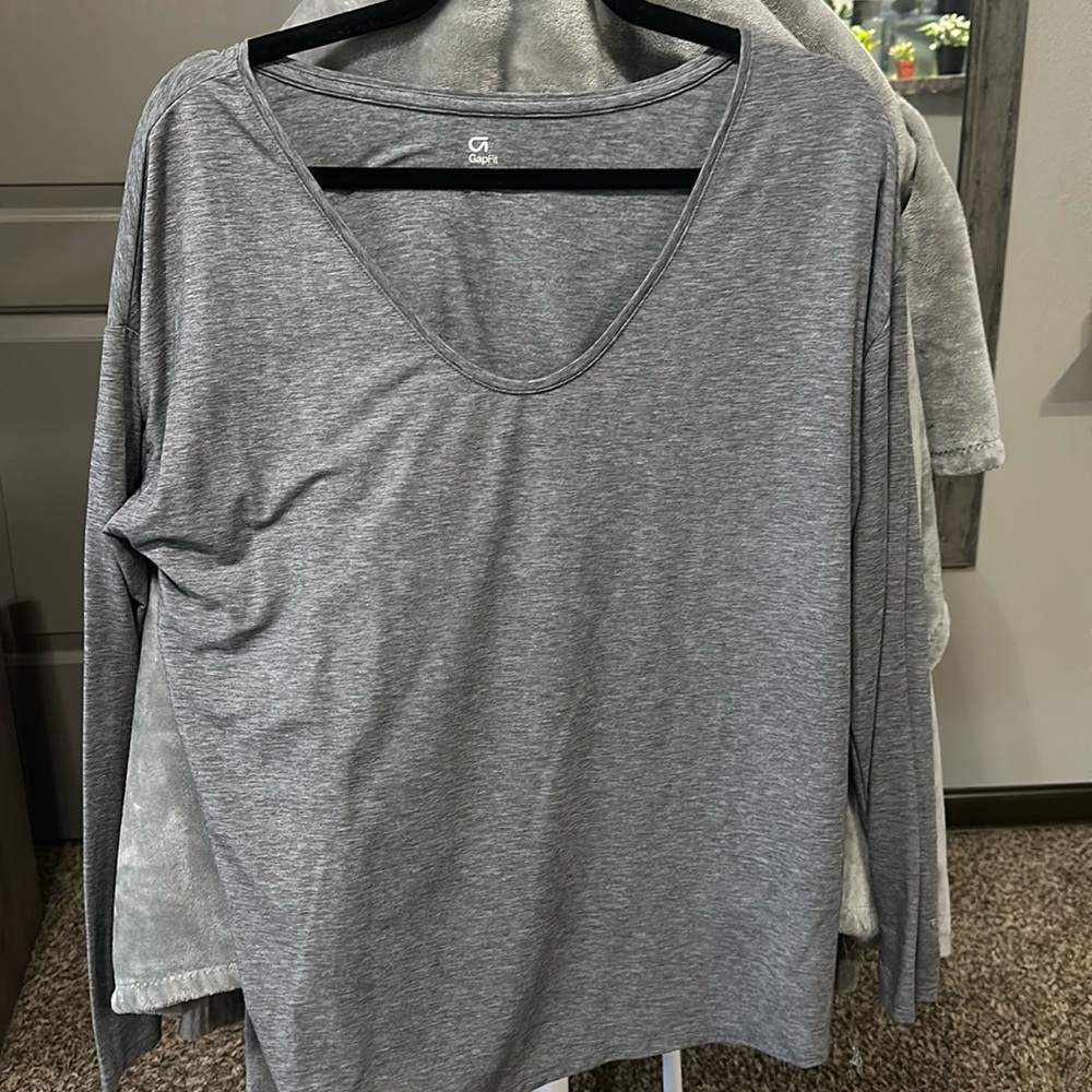 Gap Fit Breathe Long Sleeve
